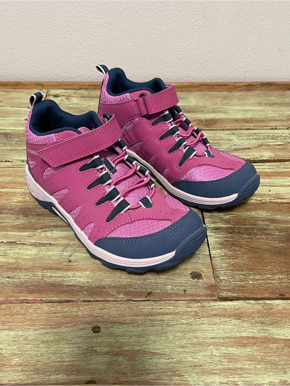 Merrell Outback Mid Outdoor Hiking Boots Pink Purple Casual Girls 3